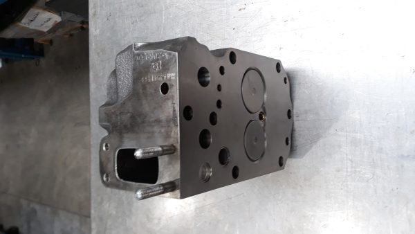 CYLINDER HEAD MITSUBISHI 6D22