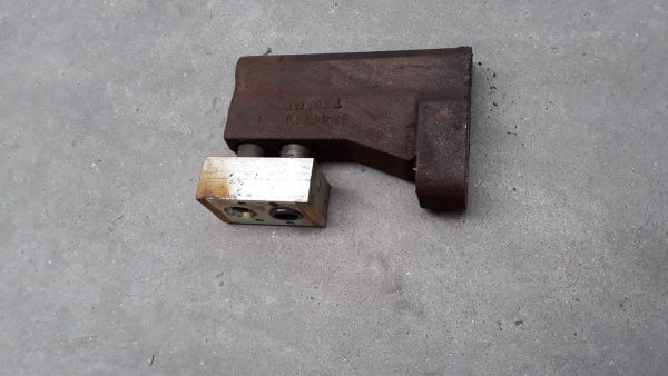 CONNECTION FUEL BLOCK CUMMINS QSK45