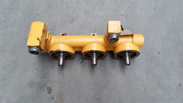 FUEL FILTER HEAD CUMMINS QSK45