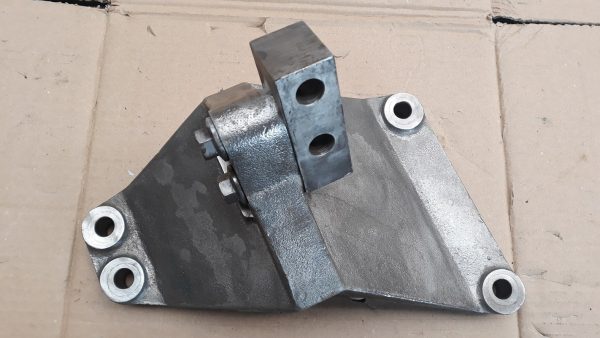 FUEL PUMP BRACE CUMMINS QSK