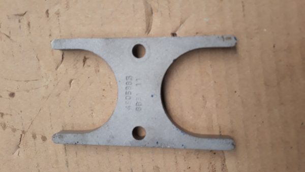 THERMOSTAT RETAINER CUMMINS QSK