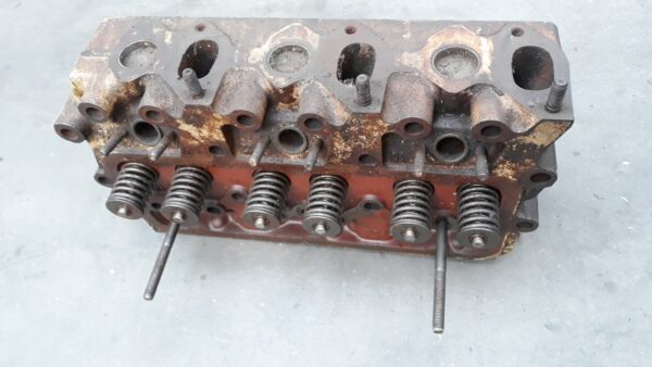 CYLINDER HEAD VALMET